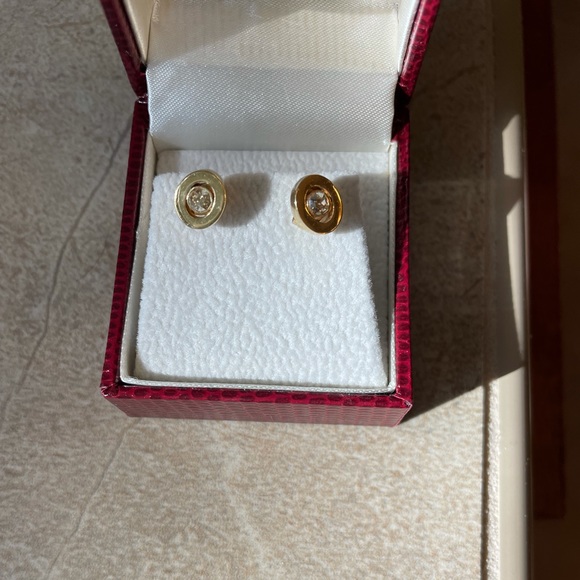 Coach Earrings. Gold Plated. - Picture 5 of 5